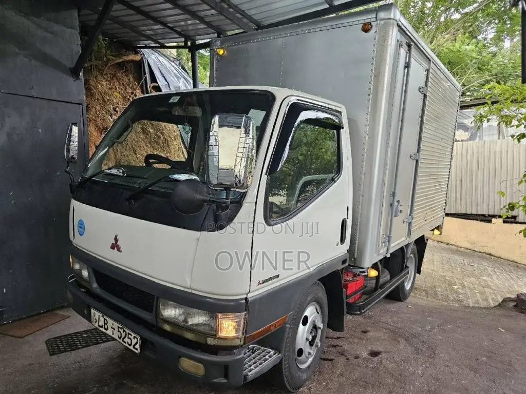 Mitsubishi CANTER 250 4D33 2000 Lorry (Used)