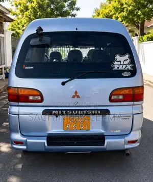 Mitsubishi L400 1995 Van (Used)