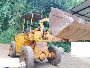 Mitsubishi Loader 1999 Heavy-Duty (Used)