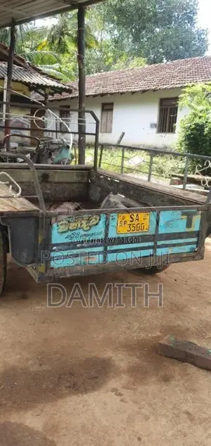 Kubota K700 2005 Tractor (Used)
