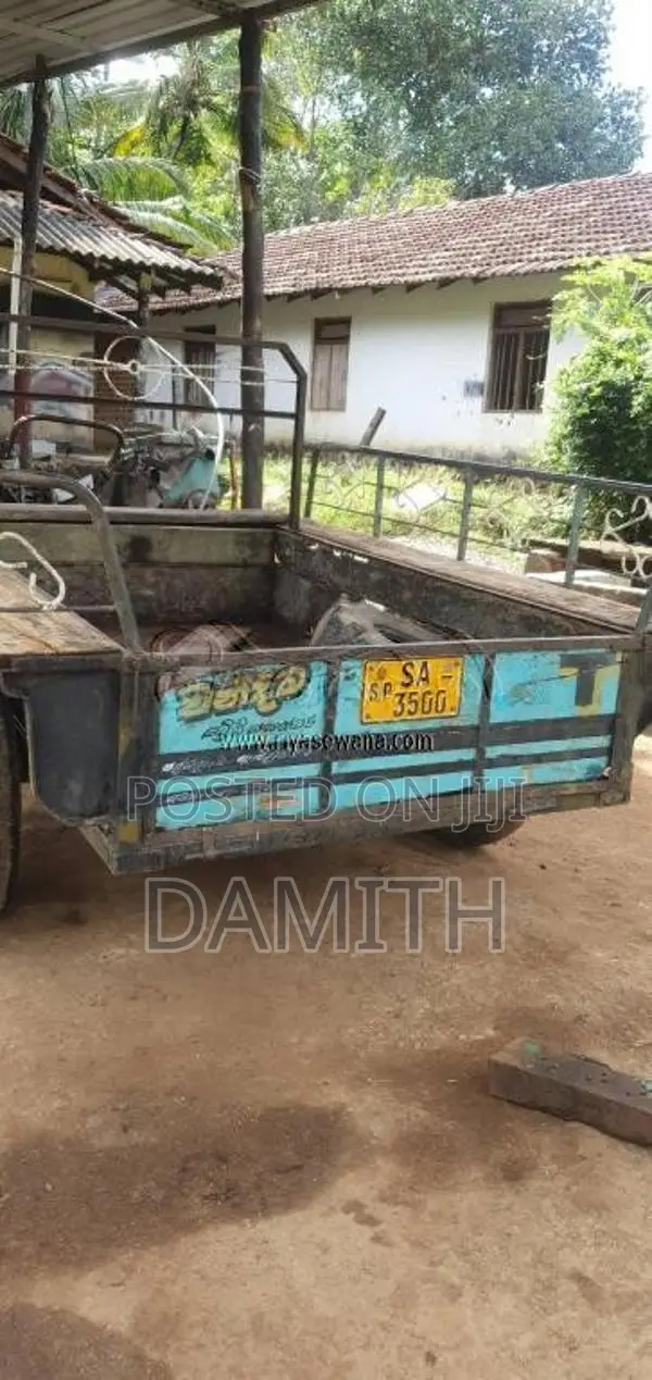 Kubota K700 2005 Tractor (Used)