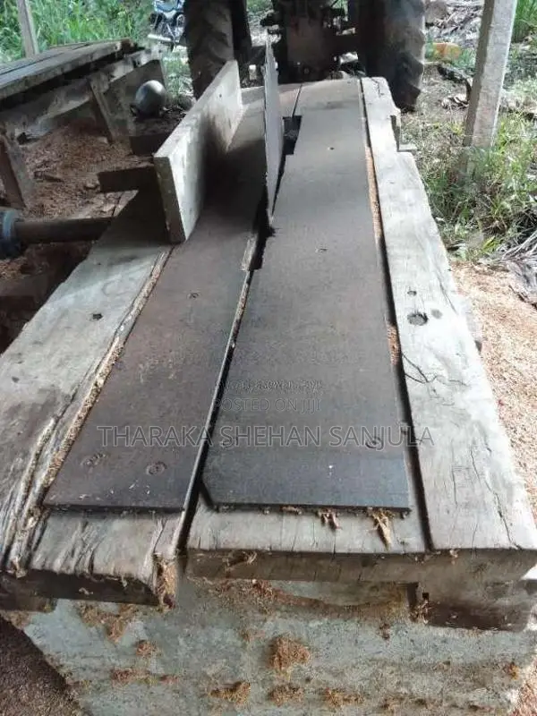 Ford 3000 1992 Tractor (Used)