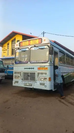 Eicher Skyline 2017 Bus (Used)