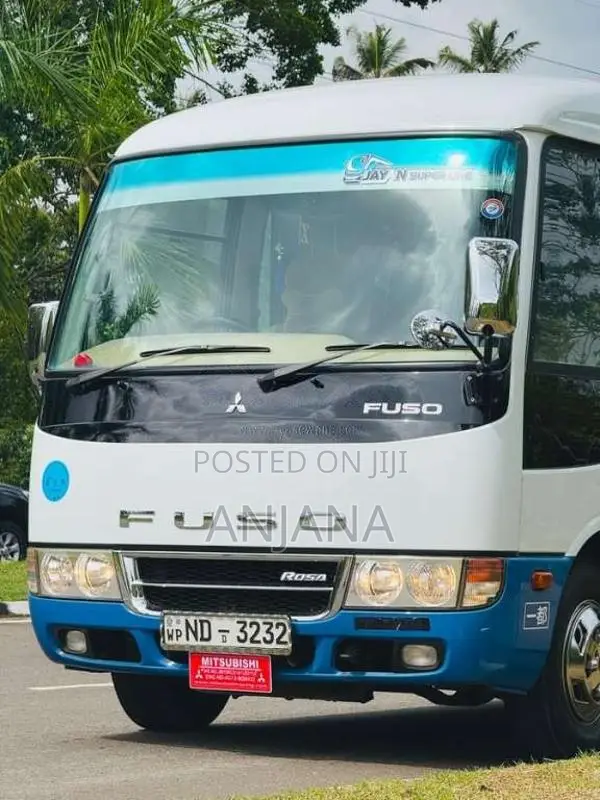 Mitsubishi Rosa 2012 Bus (Used)