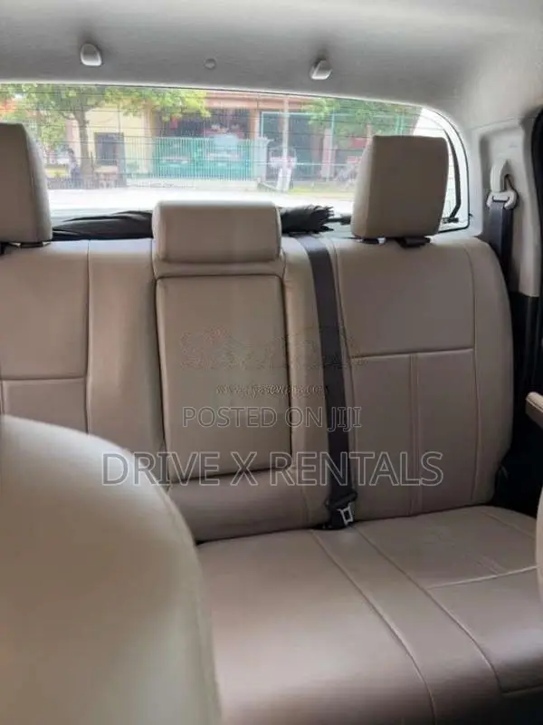 Toyota Hilux 2017 Pickup (Used)