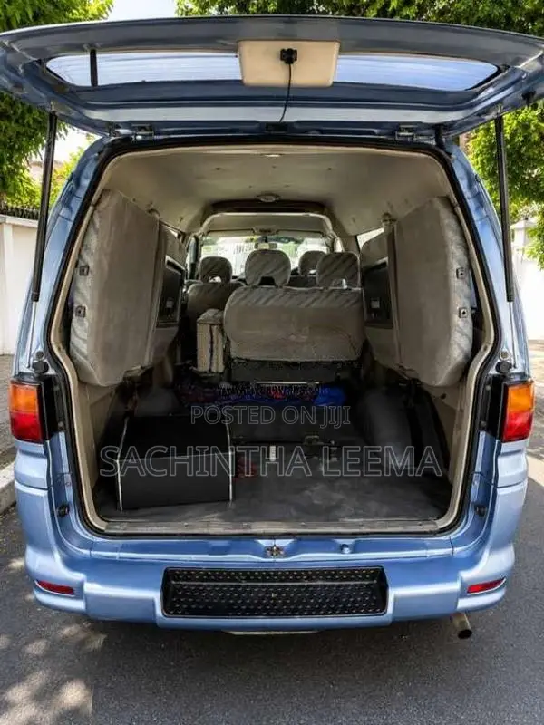 Mitsubishi L400 1995 Van (Used)