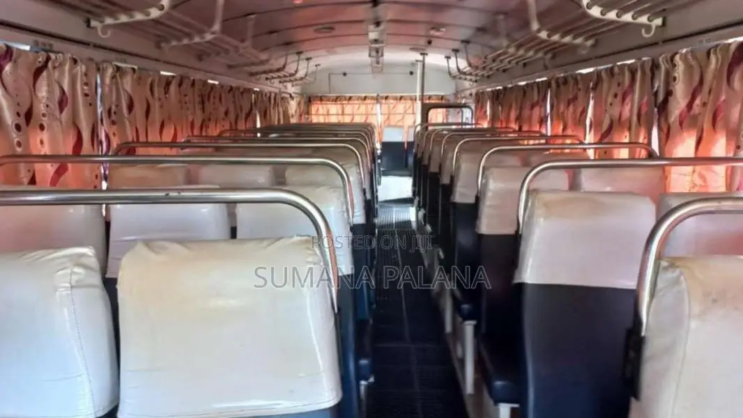 Eicher Skyline 2017 Bus (Used)