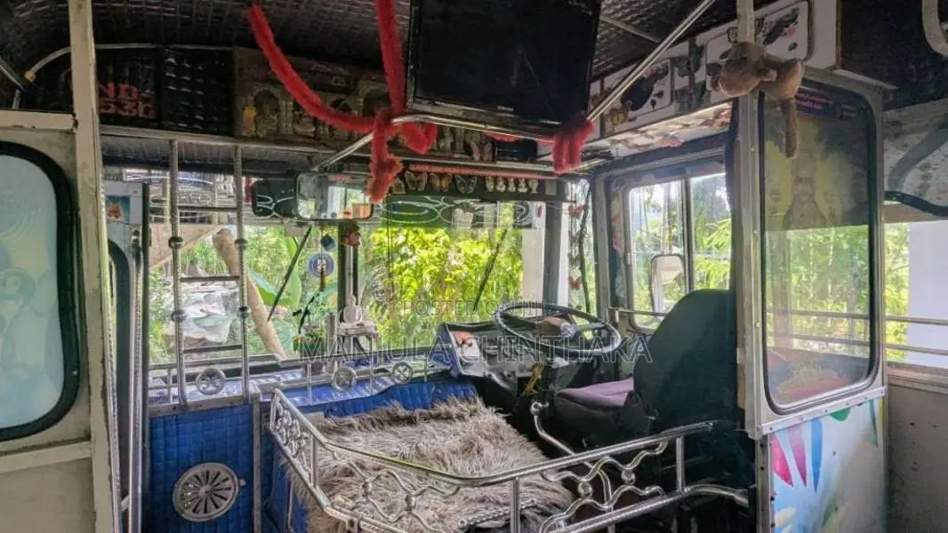 Ashok-Leyland Viking 2011 Bus (Used)
