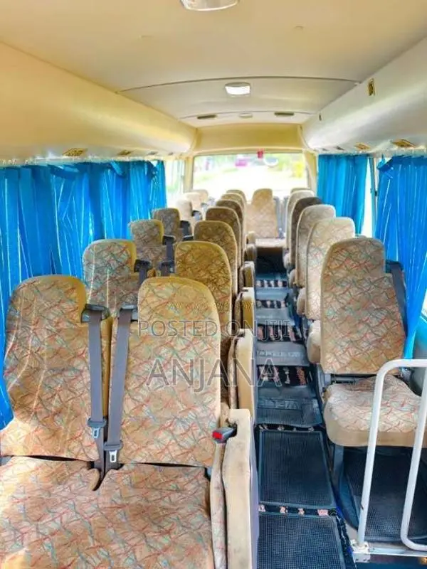 Mitsubishi Rosa 2012 Bus (Used)