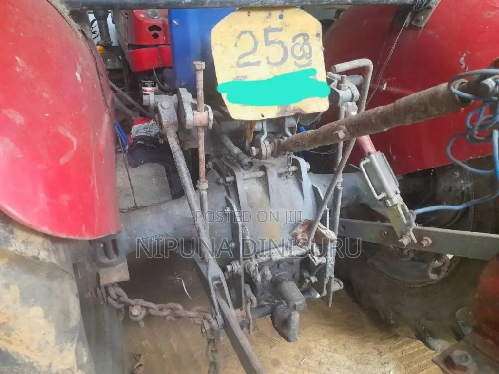 Massey-Ferguson 135 1997 Tractor (Used)