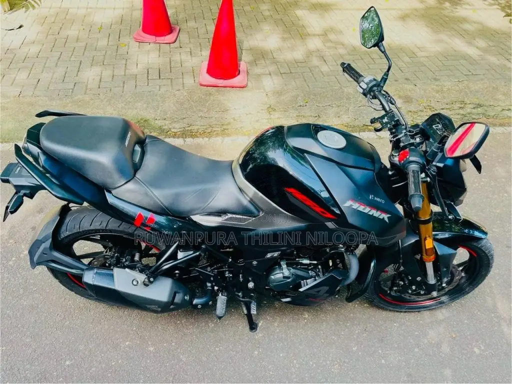 Hero Hunk 160r 4V 2026 Motorbike (Used)
