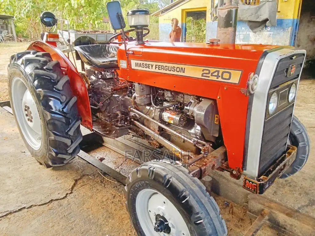 Massey-Ferguson 240.enland 1998 Tractor (Used)