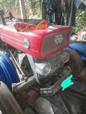 Massey-Ferguson 135 1997 Tractor (Used)