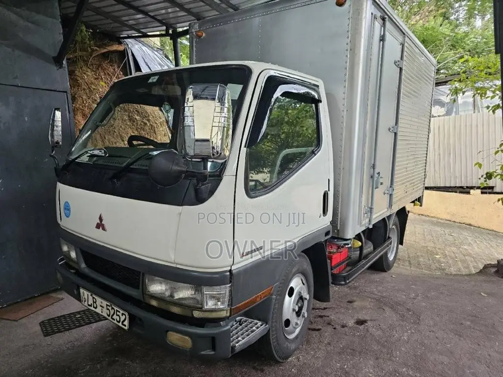 Mitsubishi CANTER 250 4D33 2000 Lorry (Used)