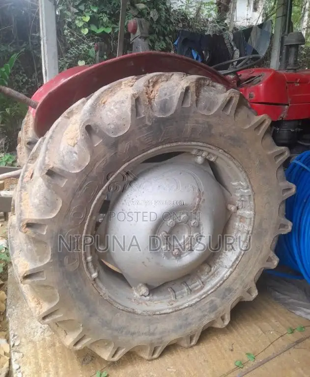 Massey-Ferguson 135 1997 Tractor (Used)
