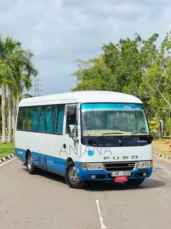 Mitsubishi Rosa 2012 Bus (Used)