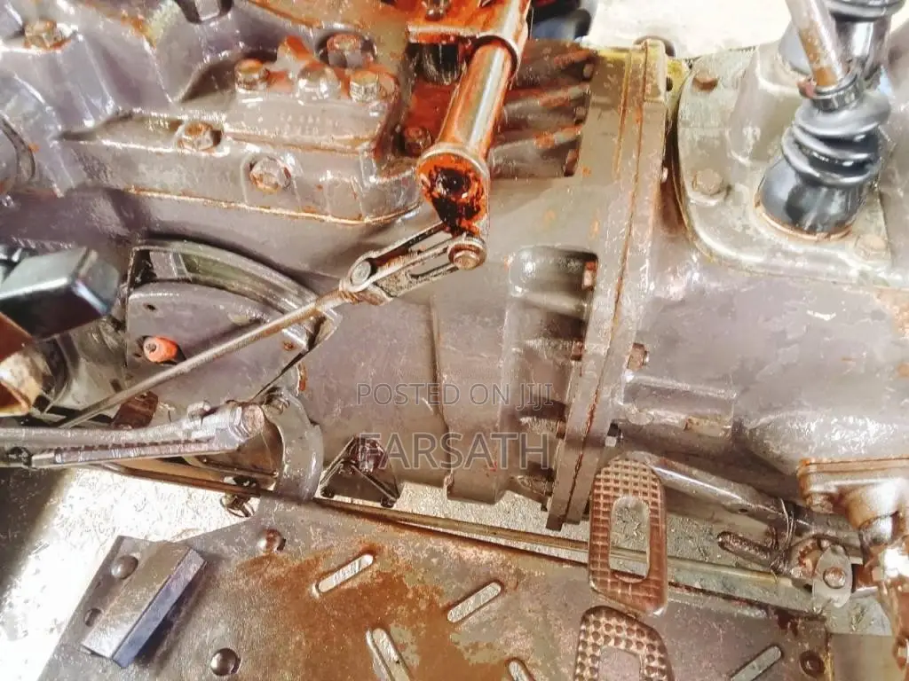 Massey-Ferguson 240.enland 1998 Tractor (Used)
