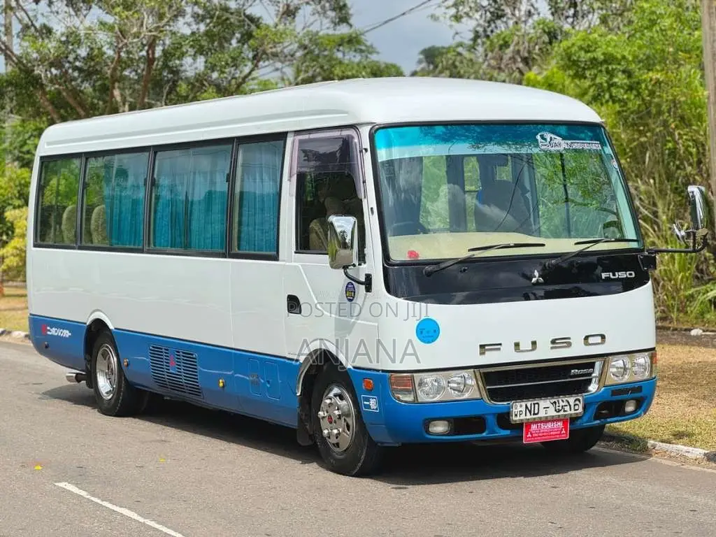 Mitsubishi Rosa 2012 Bus (Used)