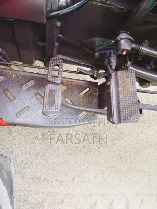 Massey-Ferguson MF 240 1994 Tractor (Used)