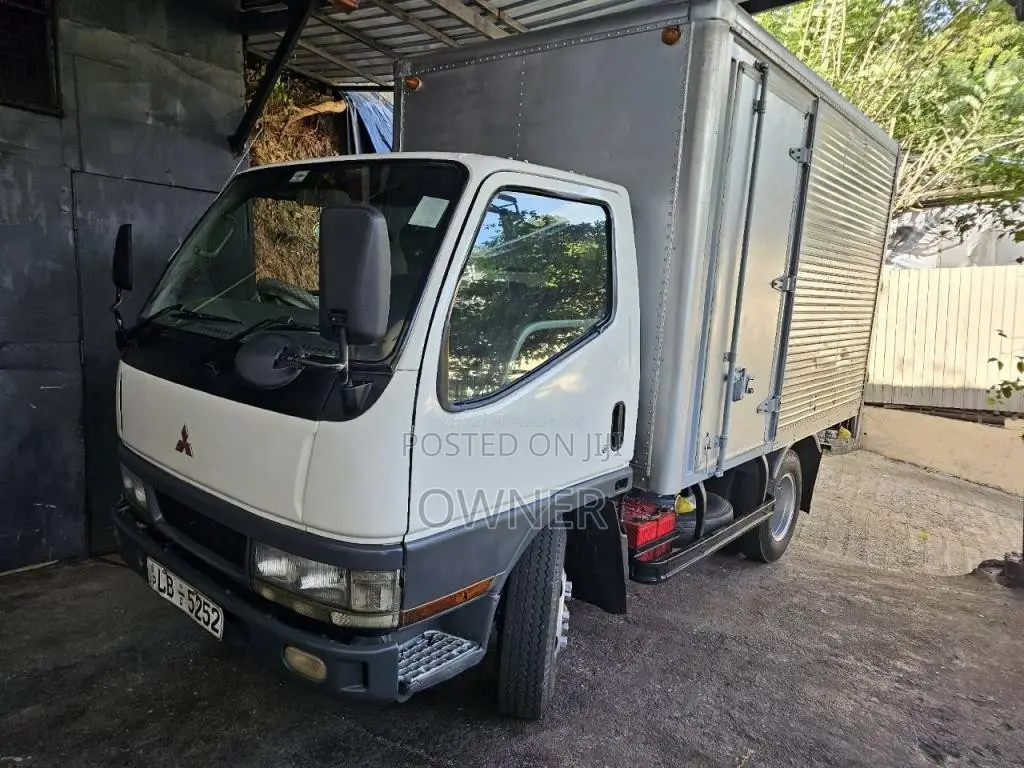 Mitsubishi CANTER 250 4D33 2000 Lorry (Used)