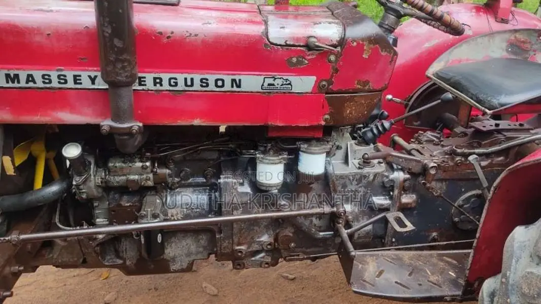 Massey-Ferguson 135 1998 Tractor (Used)