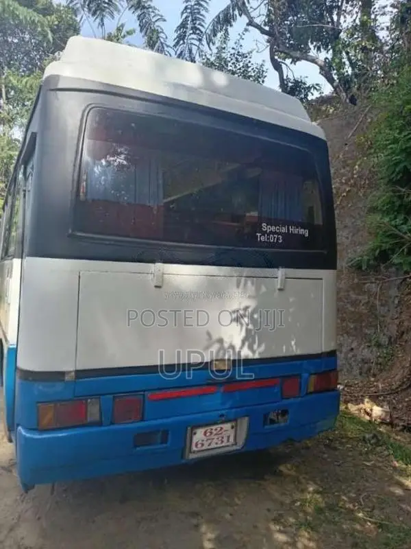 Isuzu Journey Q 1990 Bus (Used)