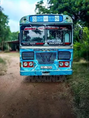 Ashok-Leyland Viking 2002 Bus (Used)