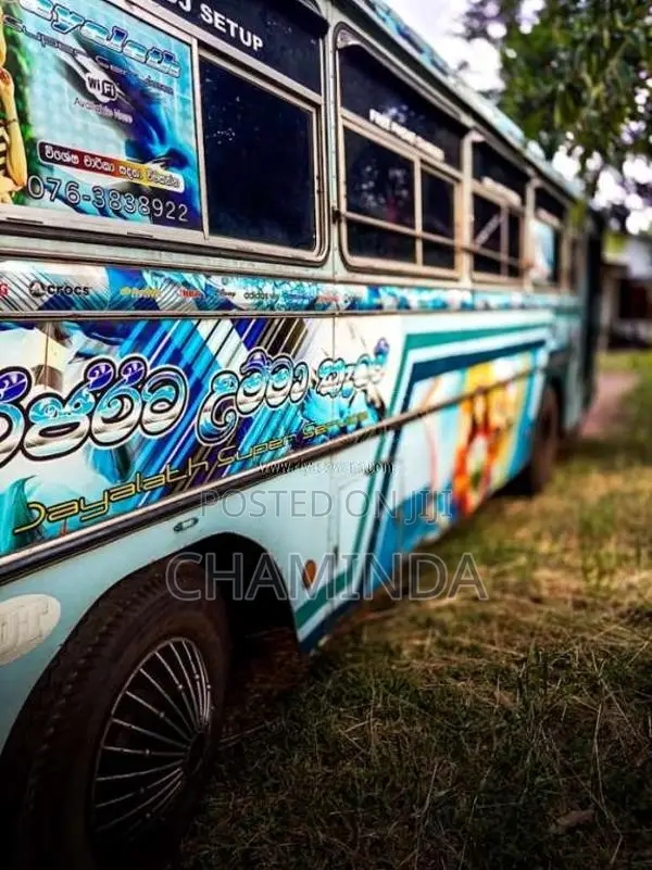 Ashok-Leyland Viking 2002 Bus (Used)