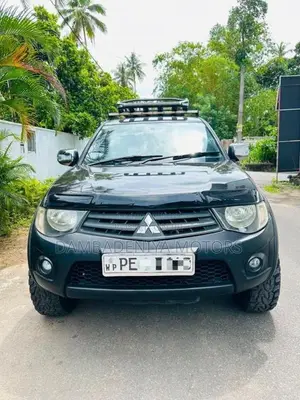 Mitsubishi L200 2012 Pickup (Used)