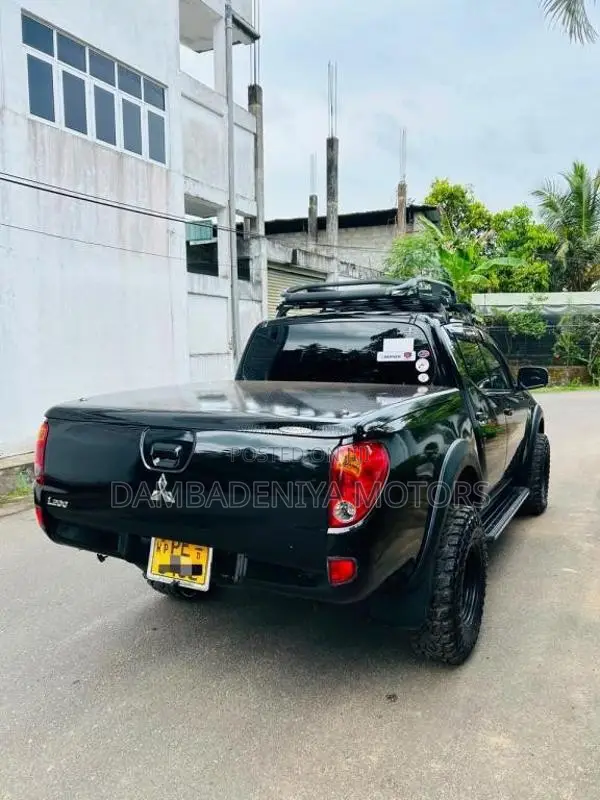 Mitsubishi L200 2012 Pickup (Used)