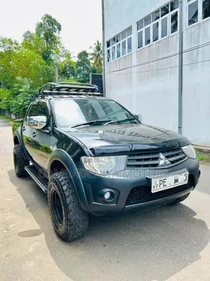 Mitsubishi L200 2012 Pickup (Used)