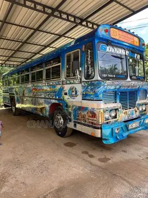 Ashok-Leyland Viking 2015 Bus (Used)