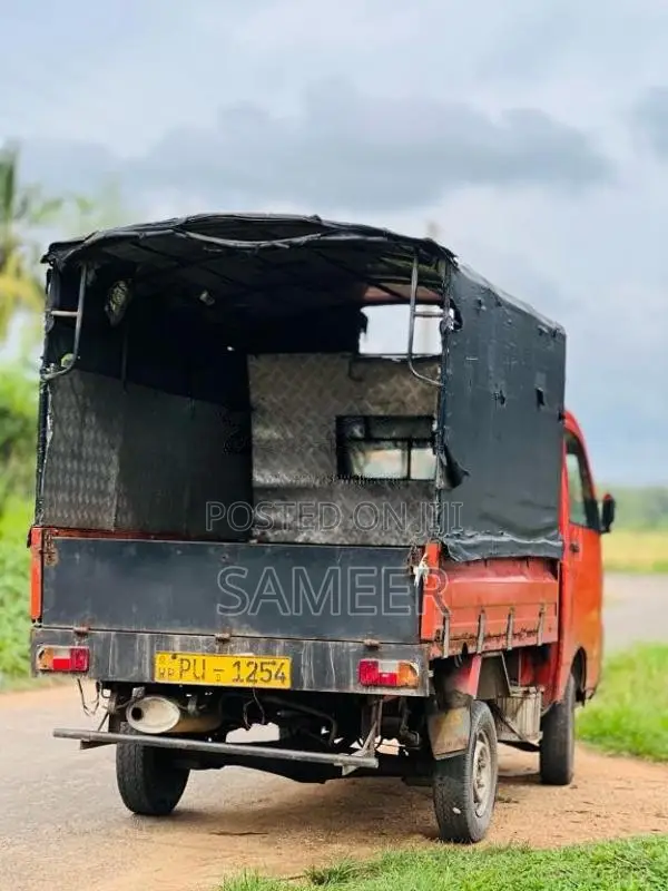 Mahindra Maxximo 2012 Lorry (Used)