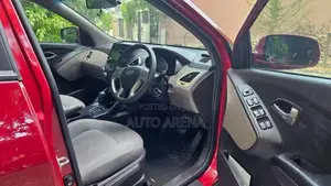 Hyundai Tucson 2011 SUV (Used)