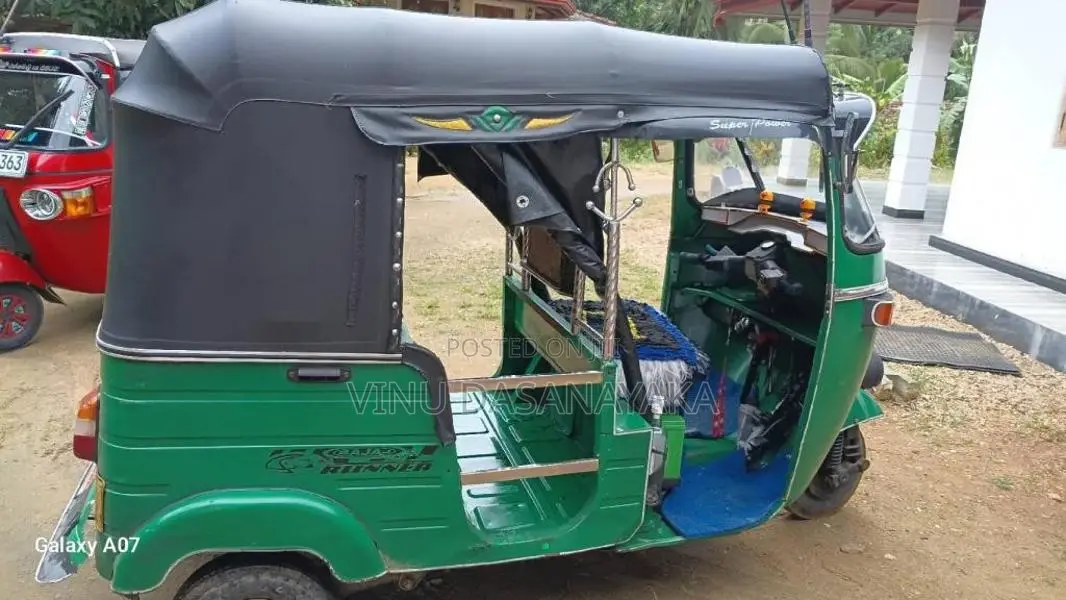 Bajaj 4 stroke 2008 Three Wheel (Used)