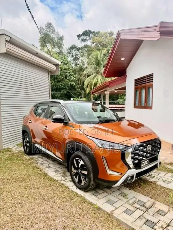 Nissan Magnite 2025 SUV (Used)
