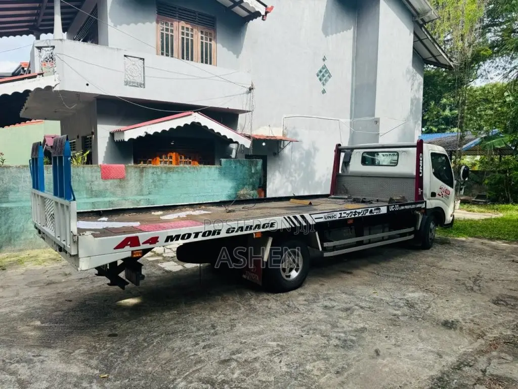 Toyota Car Carrier 1999 Heavy-Duty (Used)