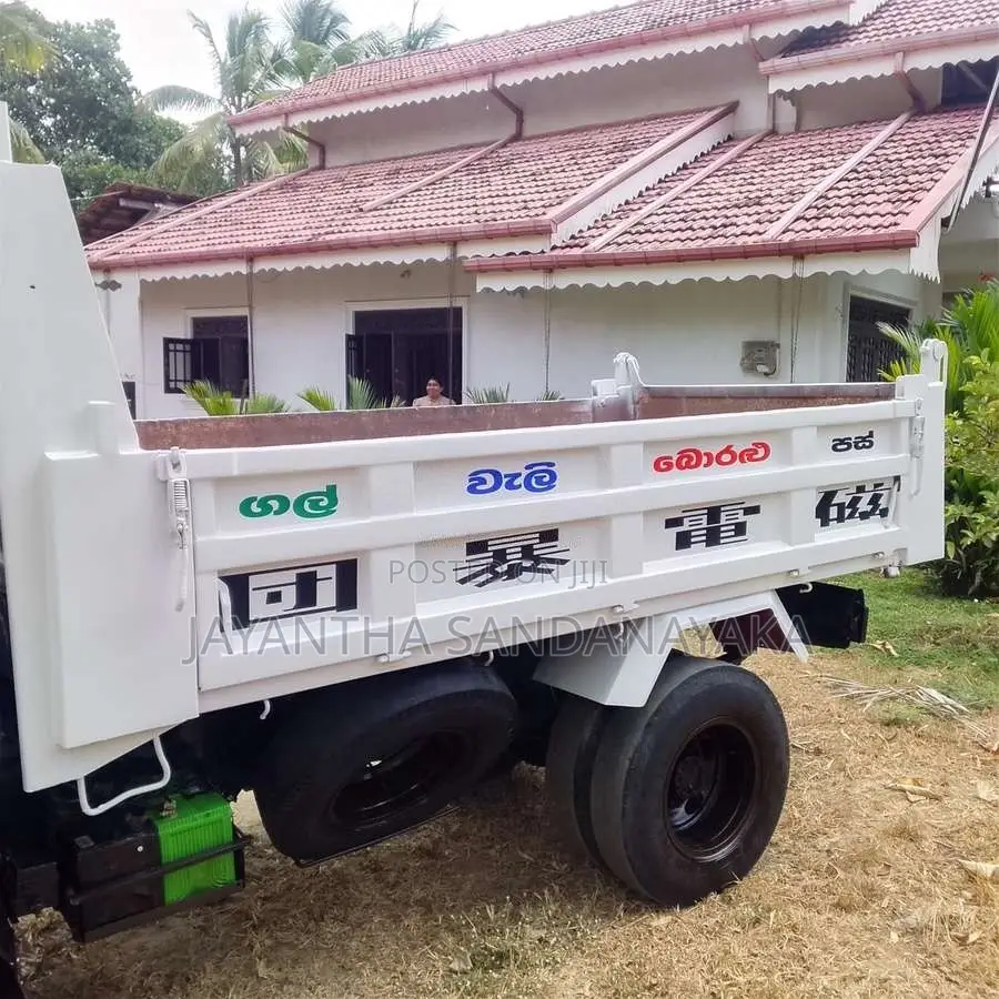 Isuzu Tipper 1996 Lorry (Used)