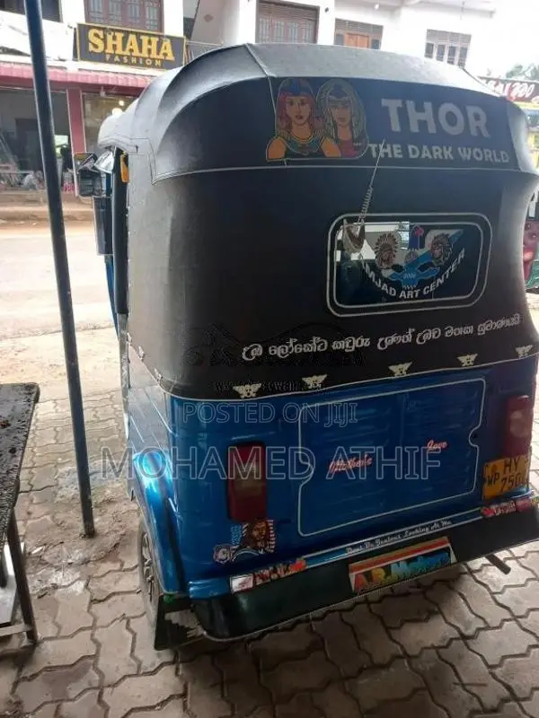 Bajaj RE 2 Stroke 2004 Three Wheel (Used)