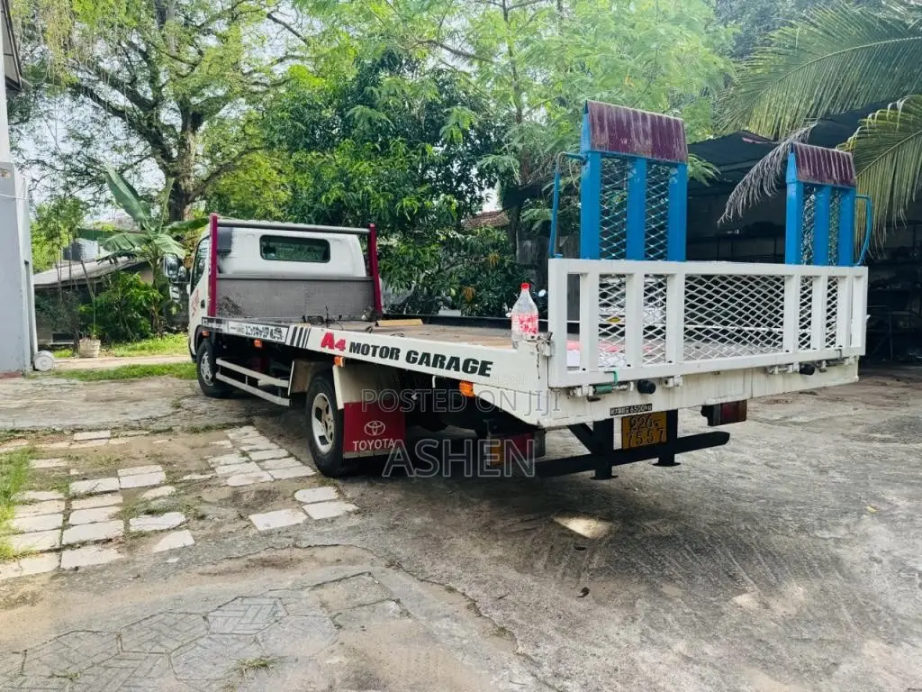 Toyota Car Carrier 1999 Heavy-Duty (Used)