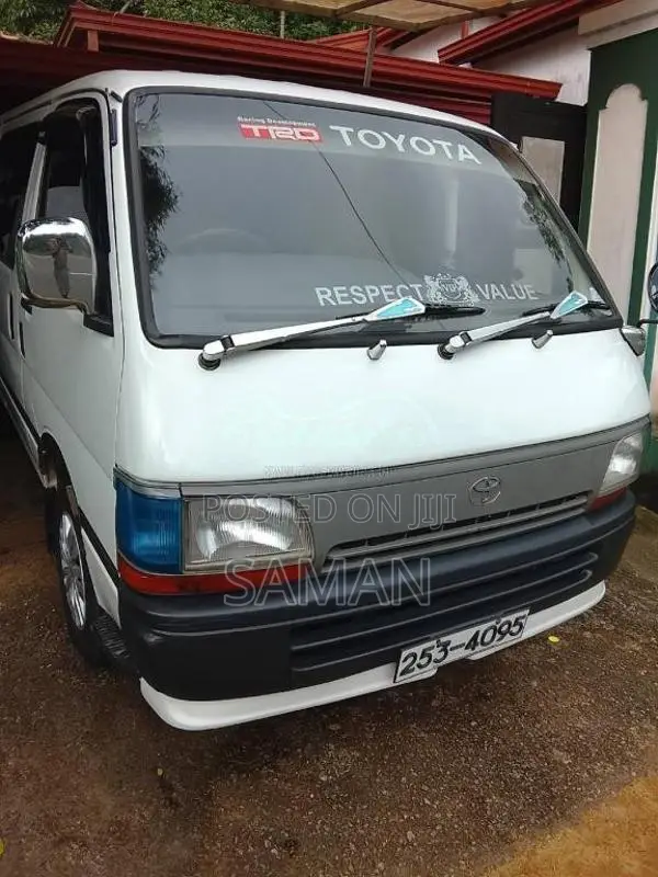 Toyota Dolphin 113 1994 Van (Used)