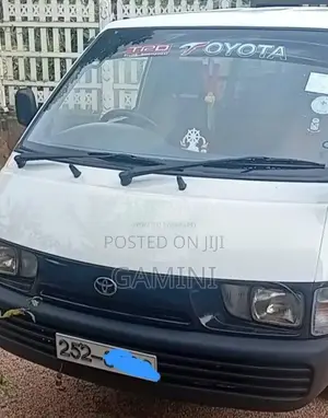 Toyota CR27 1994 Van (Used)