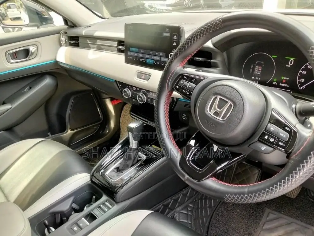 Honda Vezel 2024 SUV (Used)