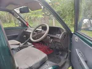 Nissan Vanette 1993 Van (Used)
