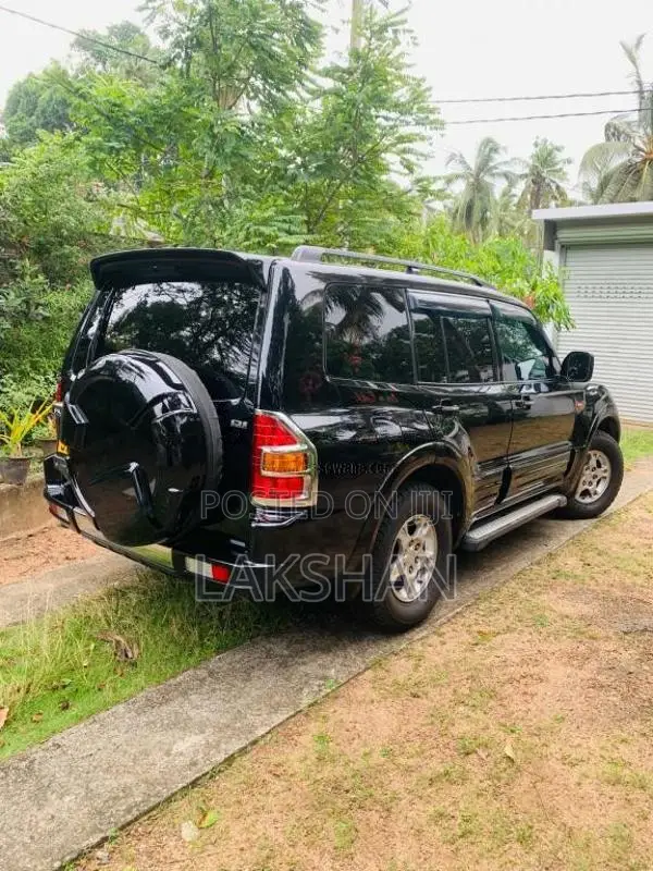 Mitsubishi Montero 2026 SUV (Used)