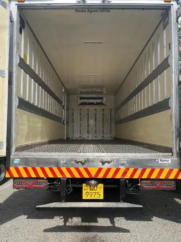 Isuzu 20ft Forward 2011 Lorry (Used)
