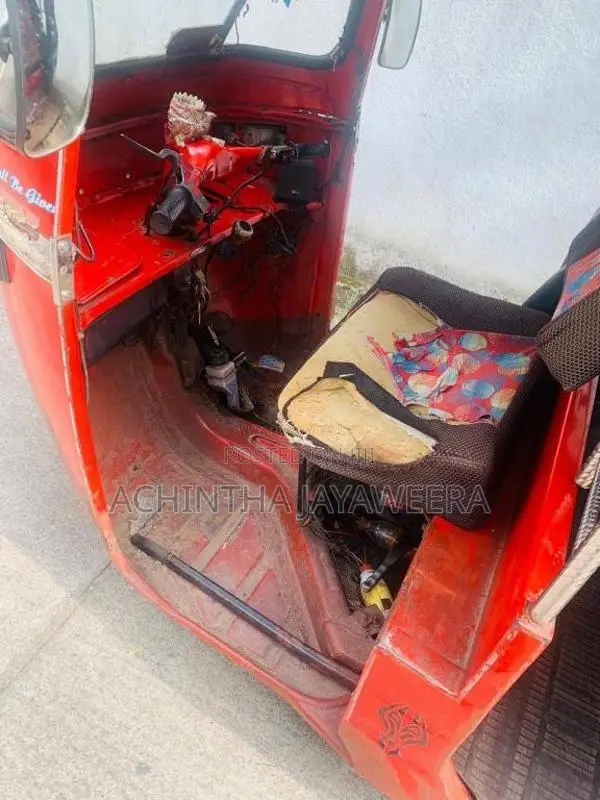 Bajaj RE 2 Stroke 2003 Three Wheel (Used)