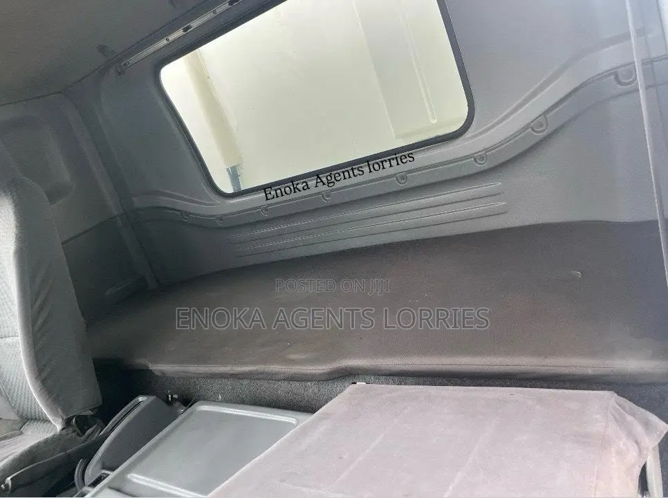 Isuzu 20ft Forward 2011 Lorry (Used)