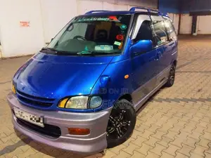 Nissan Serena FX 1998 Van (Used)