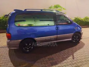 Nissan Serena FX 1998 Van (Used)